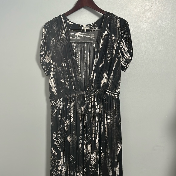 Intimately Free People So Long Robe In Black Combo Snake Print Short Sleeve sz M - Picture 2 of 16